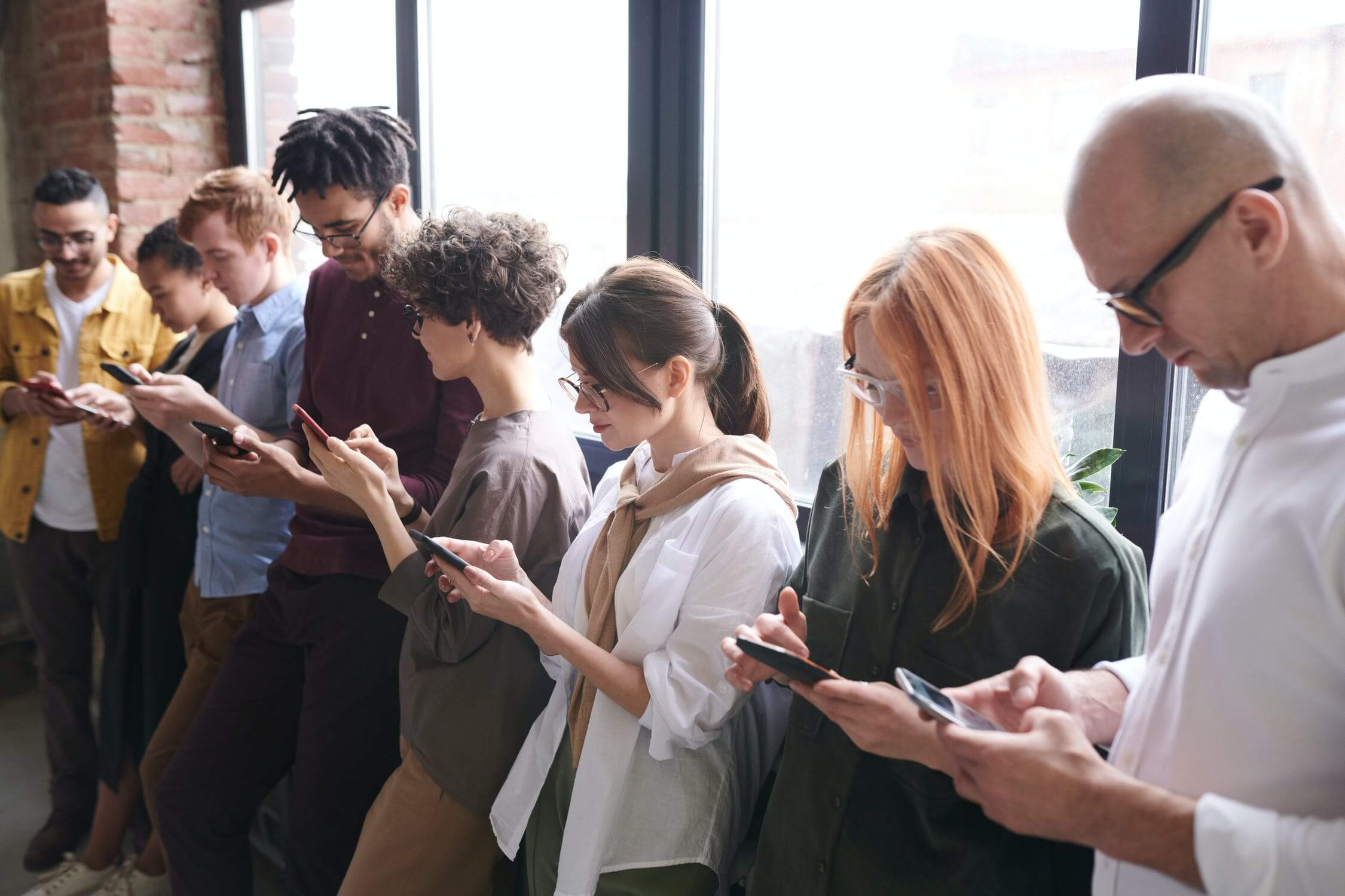 group of people subscribing to sms
